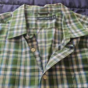 NAUTICA MEN BUTTON DOWN SHIRT